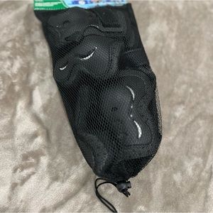 Kids/Youth M 6 piece protective gear for skating rollerblading knees pads wrists